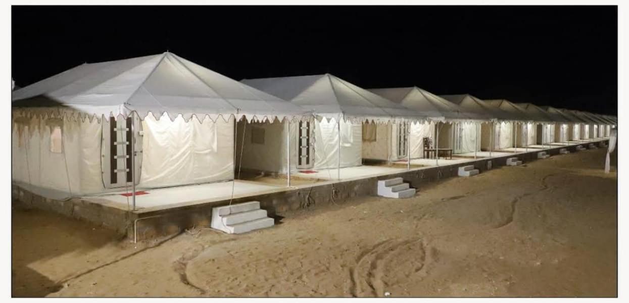 Om Luxury Resort Jaisalmer Buitenkant foto