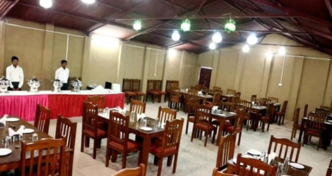Om Luxury Resort Jaisalmer Kamer foto